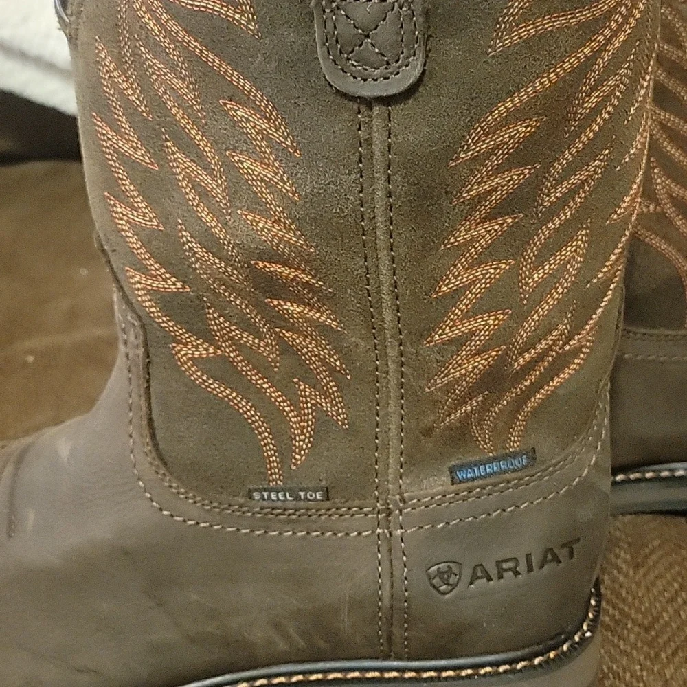 Brand New Men's Size 10.5 Ariat Work Boots - Picture 4 of 7
